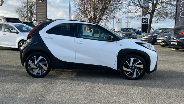 Toyota Aygo X 1.0 VVT-i Edge 5dr Petrol Hatchback